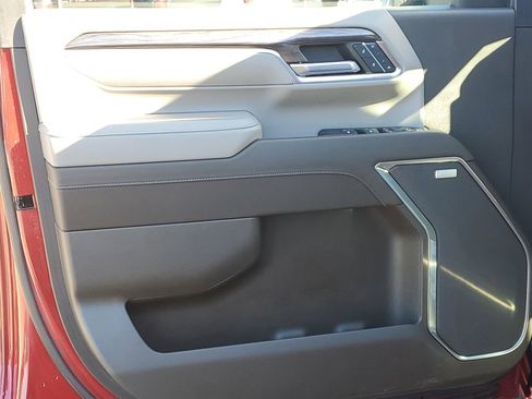 Used 2024 Chevrolet Silverado 2500 LTZ w/ LTZ Convenience Package image 25