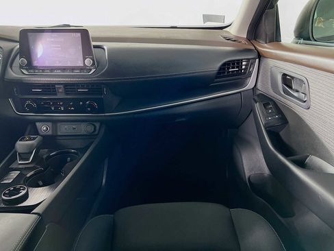 Used 2023 Nissan Rogue S image 22