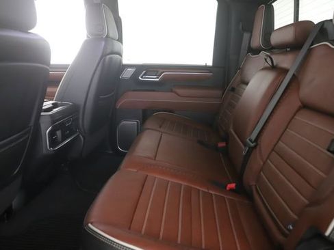Used 2025 GMC Sierra 2500 Denali Ultimate AWD/4WD image 30