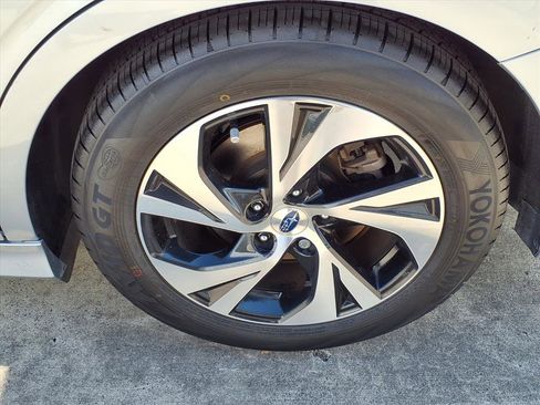Used 2022 Subaru Legacy Premium image 27