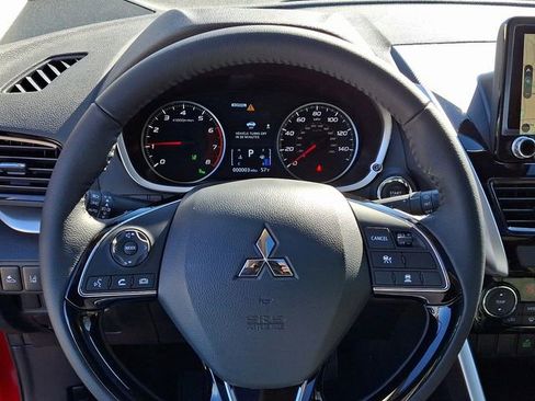 New 2025 Mitsubishi Eclipse Cross SE image 13