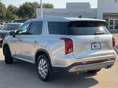 Used 2025 Hyundai Palisade SEL FWD image 6