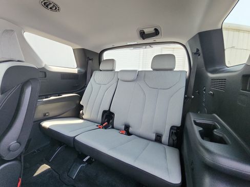 Used 2021 Hyundai Palisade SEL FWD image 24