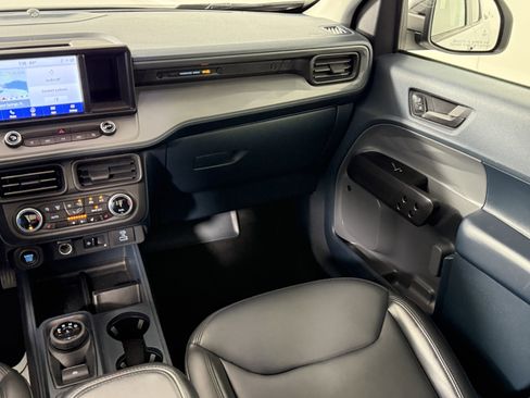 Certified 2024 Ford Maverick Lariat w/ Black Appearance Package FWD image 14
