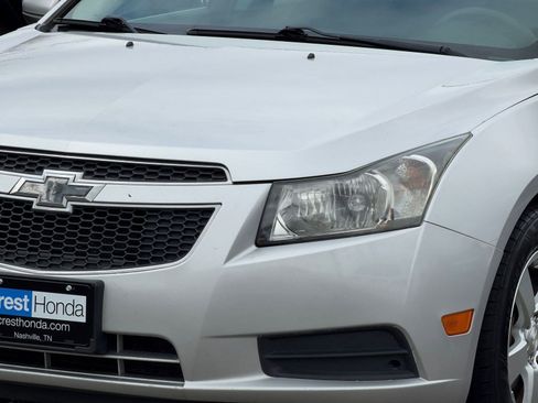 Used 2014 Chevrolet Cruze LT image 11