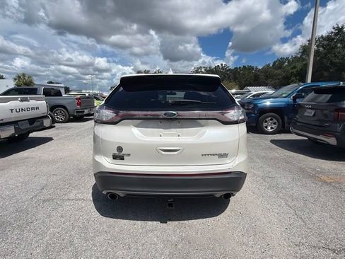 Used 2017 Ford Edge Titanium FWD image 3