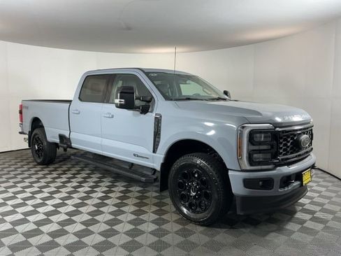 Certified 2025 Ford F350 Lariat w/ Black Appearance Package image 3
