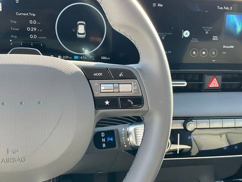 Used 2025 Hyundai Ioniq 5 SEL image 40