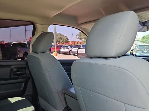 Used 2019 RAM 1500 Express w/ Express Value Package AWD/4WD image 17