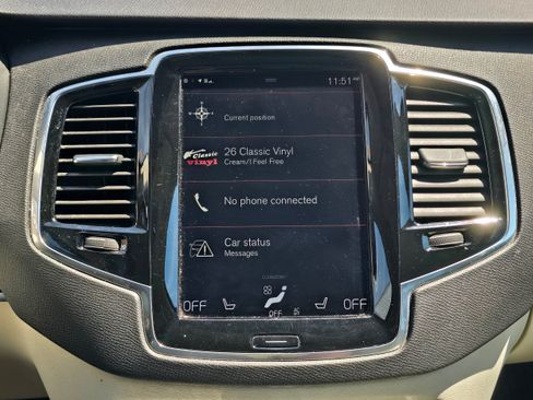 Used 2017 Volvo XC90 T6 Momentum w/ Vision Package AWD/4WD image 17