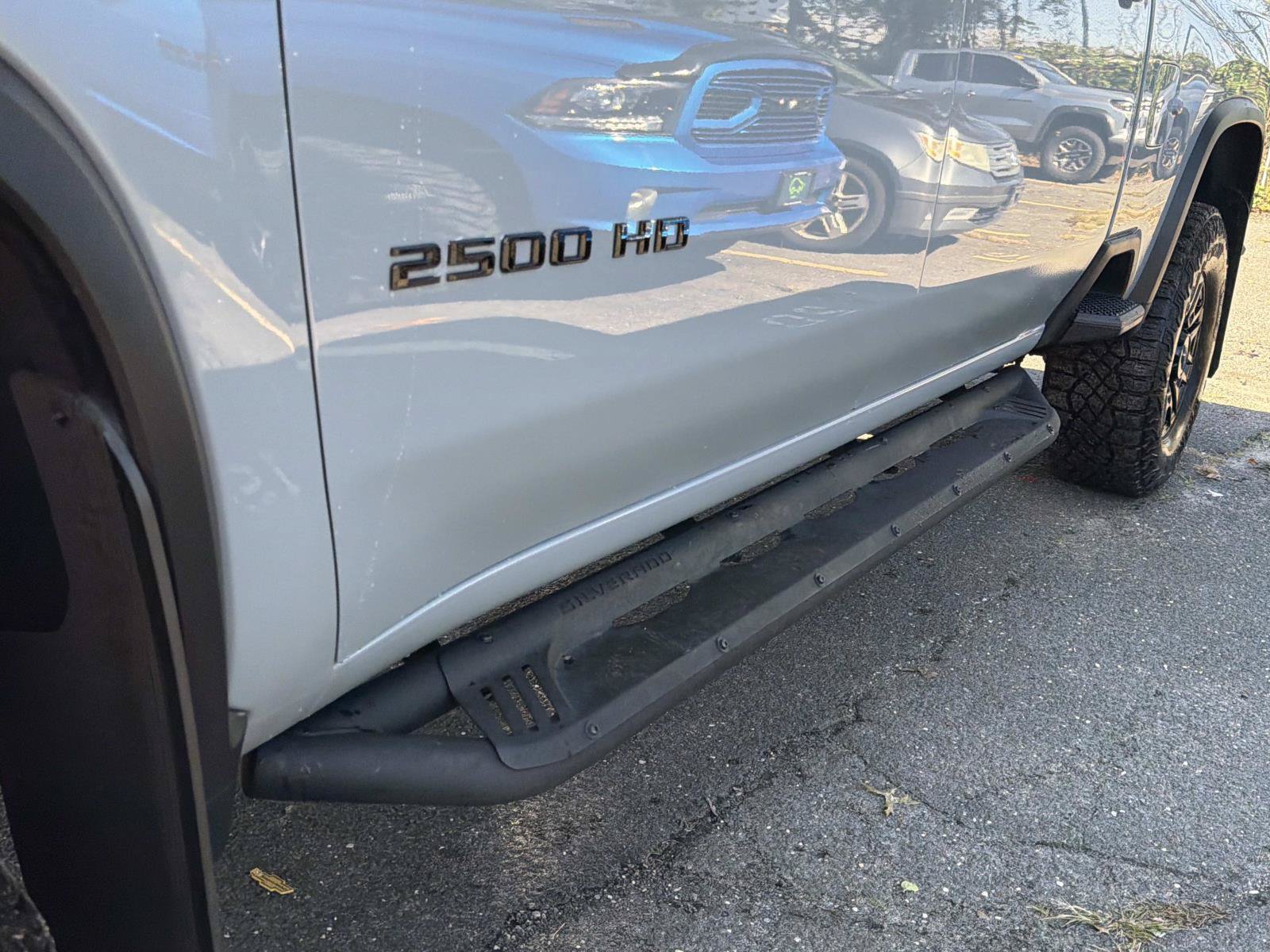 Certified 2025 Chevrolet Silverado 2500 ZR2 w/ Technology Package AWD/4WD image 9