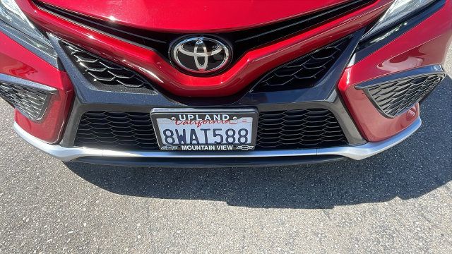 Used 2021 Toyota Camry XSE w/ Carpet Mat Package (TMS) FWD image 9