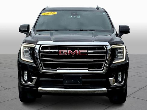 Used 2022 GMC Yukon SLT w/ SLT Luxury Package image 3