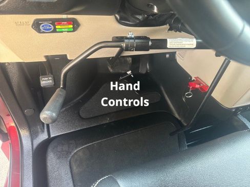 Used 2019 Dodge Grand Caravan SXT FWD image 20