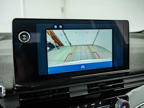 Used 2024 Honda Prologue EX image 25