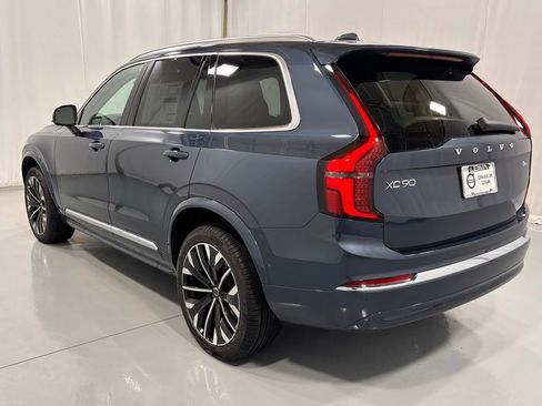 New 2026 Volvo XC90 B6 Ultra w/ Protection Package image 8