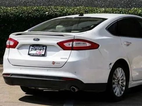 Used 2016 Ford Fusion SE w/ Equipment Group 502A image 11