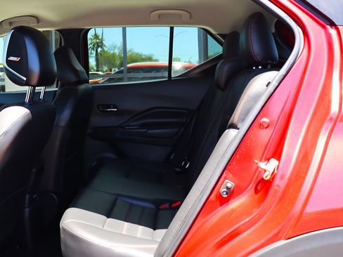 Used 2020 Nissan Kicks SR w/ SR Premium Package FWD image 33