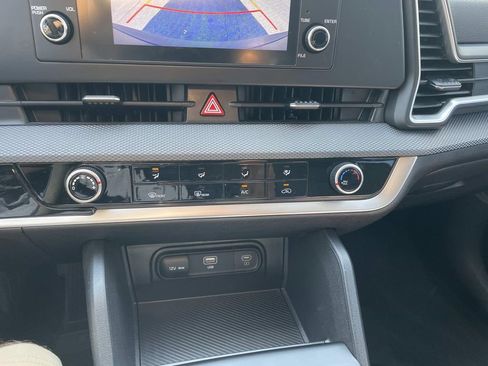 Used 2024 Kia Sportage LX AWD/4WD image 23