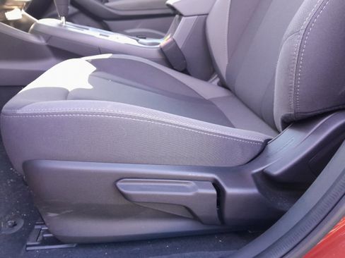 Certified 2025 Subaru Crosstrek 2.0i Premium image 11