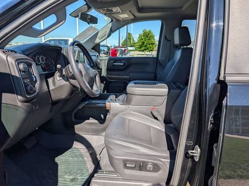 Used 2021 Chevrolet Silverado 1500 LT Trail Boss w/ Convenience Package II AWD/4WD image 12