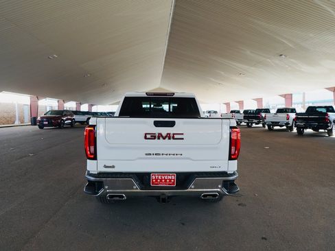 Used 2021 GMC Sierra 1500 SLT image 4