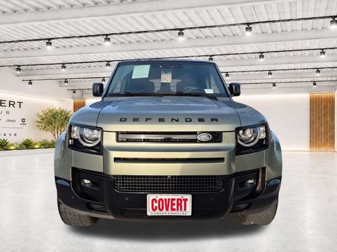 Used 2024 Land Rover Defender 130 X-Dynamic SE AWD/4WD image 3