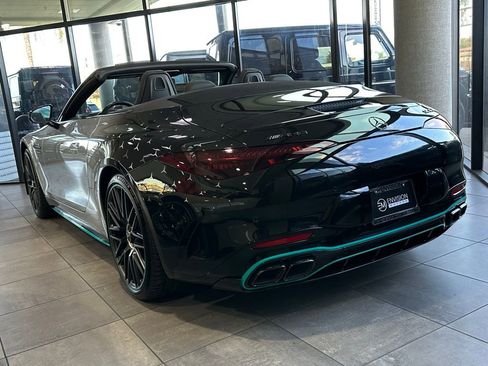 New 2024 Mercedes-Benz SL 63 AMG 4MATIC image 9