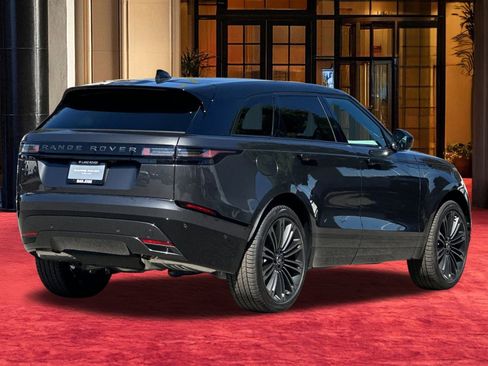 New 2026 Land Rover Range Rover Velar Dynamic SE image 10