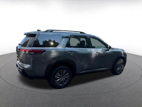 Used 2026 Nissan Pathfinder SV AWD/4WD image 11