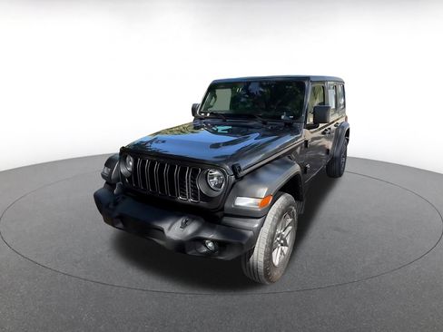 Used 2025 Jeep Wrangler Unlimited Sport AWD/4WD image 7