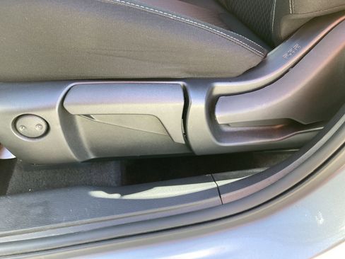 Used 2024 Mitsubishi Outlander ES image 14