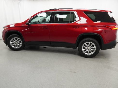 Used 2018 Chevrolet Traverse LT FWD image 46