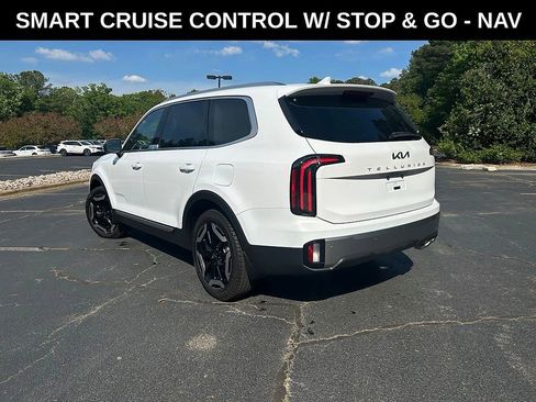 Used 2025 Kia Telluride EX w/ EX Captain's Chair Package FWD image 4