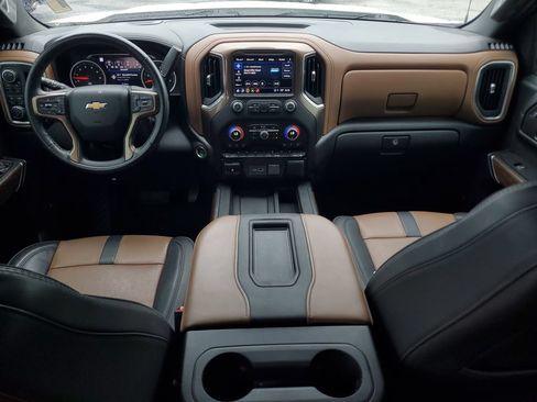 Used 2022 Chevrolet Silverado 1500 High Country AWD/4WD image 17