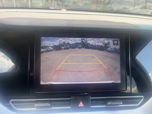 Used 2022 Kia Niro LX image 20