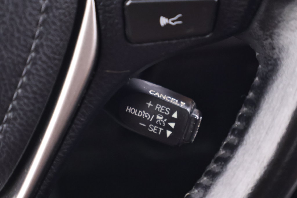 Used 2018 Toyota RAV4 Limited w/ All Weather Liner Package AWD/4WD image 25