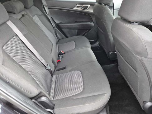 Used 2026 Kia Sportage LX FWD image 15