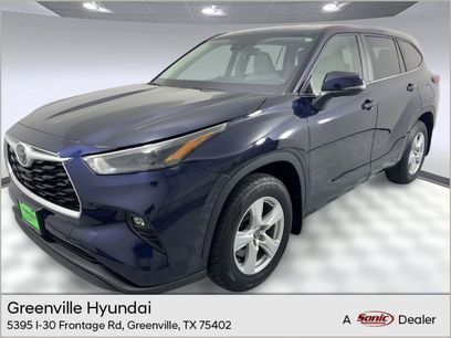 Used 2023 Toyota Highlander LE
