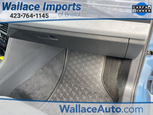 Certified 2025 Volkswagen Jetta SE image 31