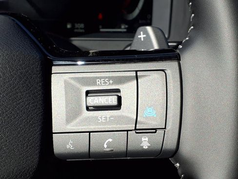 New 2025 Nissan Rogue SL image 30