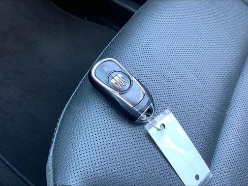 Used 2024 Buick Encore GX Sport Touring image 15