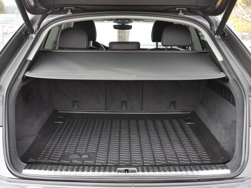 Used 2019 Audi Q8 Prestige image 27