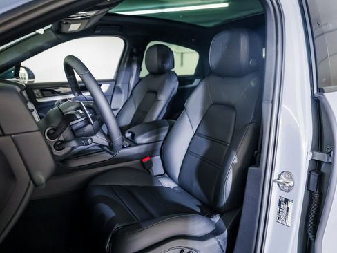 New 2026 Porsche Cayenne Coupe image 5