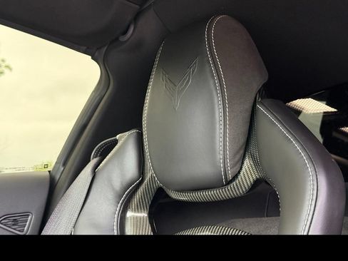 Used 2022 Chevrolet Corvette Stingray Preferred Cpe w/ Z51 Performance Package RWD image 30