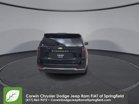 Used 2025 Chevrolet Suburban LT AWD/4WD image 13