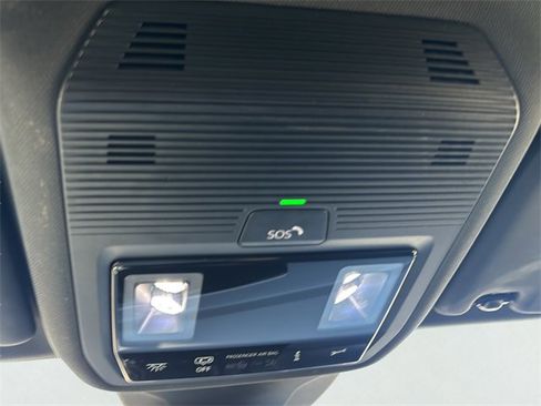 Used 2022 Volkswagen ID.4 Pro image 31