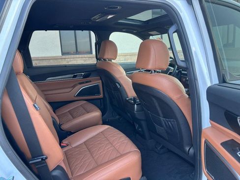 Used 2024 Kia Telluride EX X-Line AWD/4WD image 11