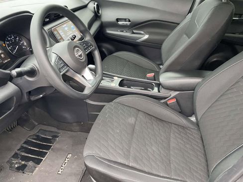 Used 2023 Nissan Kicks SV image 13