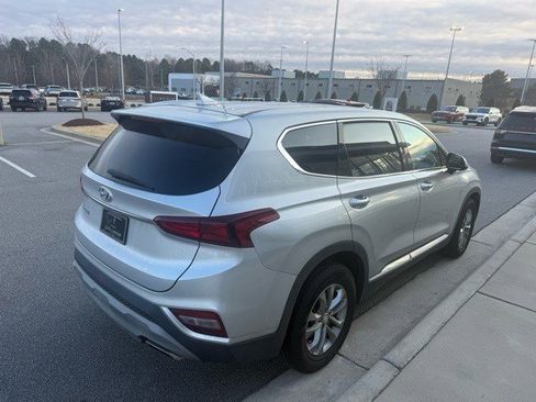 Used 2019 Hyundai Santa Fe SEL image 6
